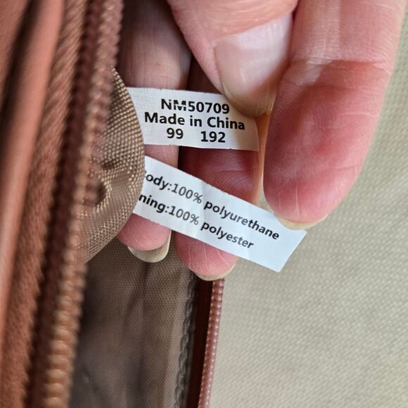 Nicole Miller Pink Purse Crossbody Wavy Front - Picture 5 of 16